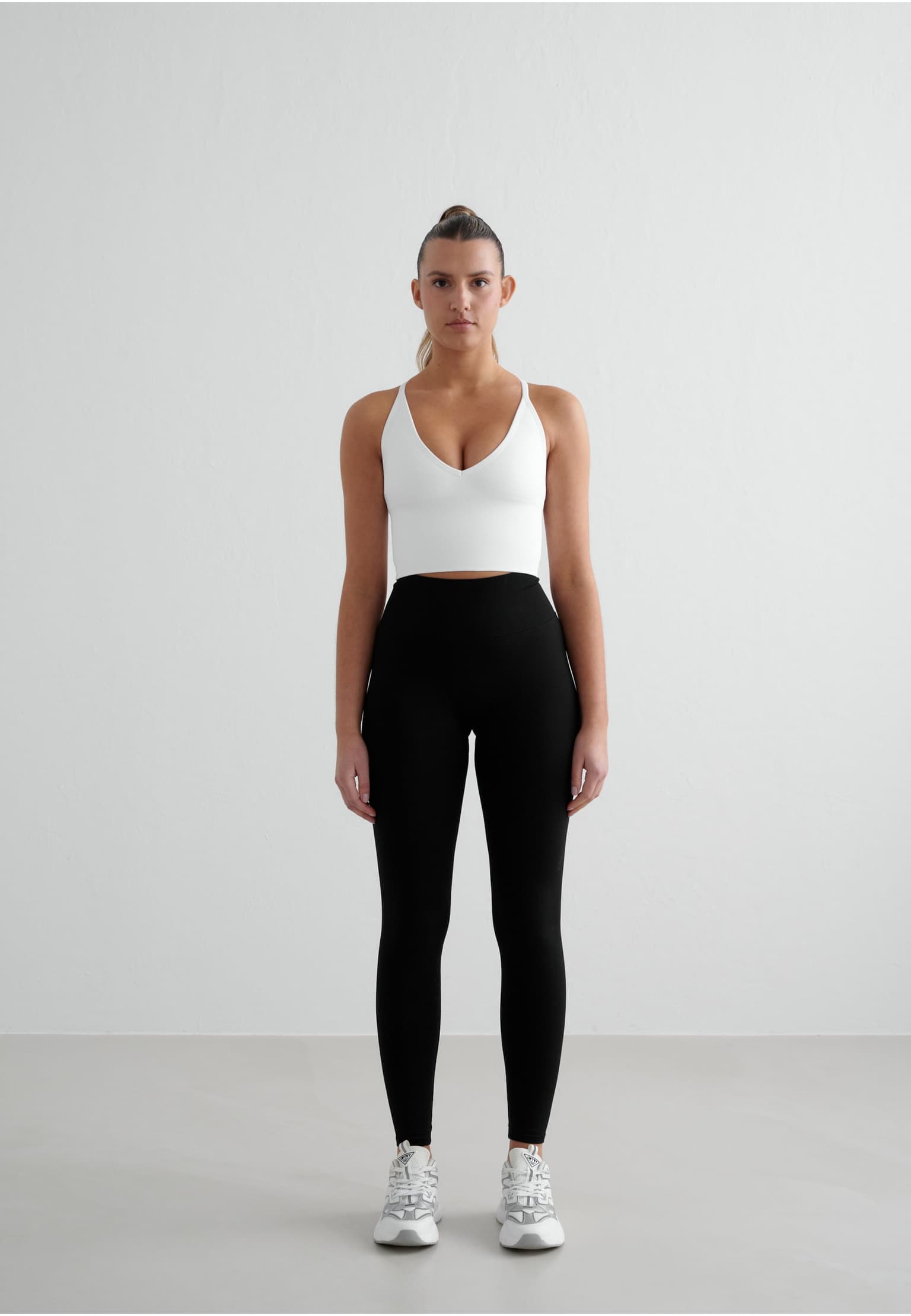 aimn Shape Seamless Cross Back Bralette – Bild 4