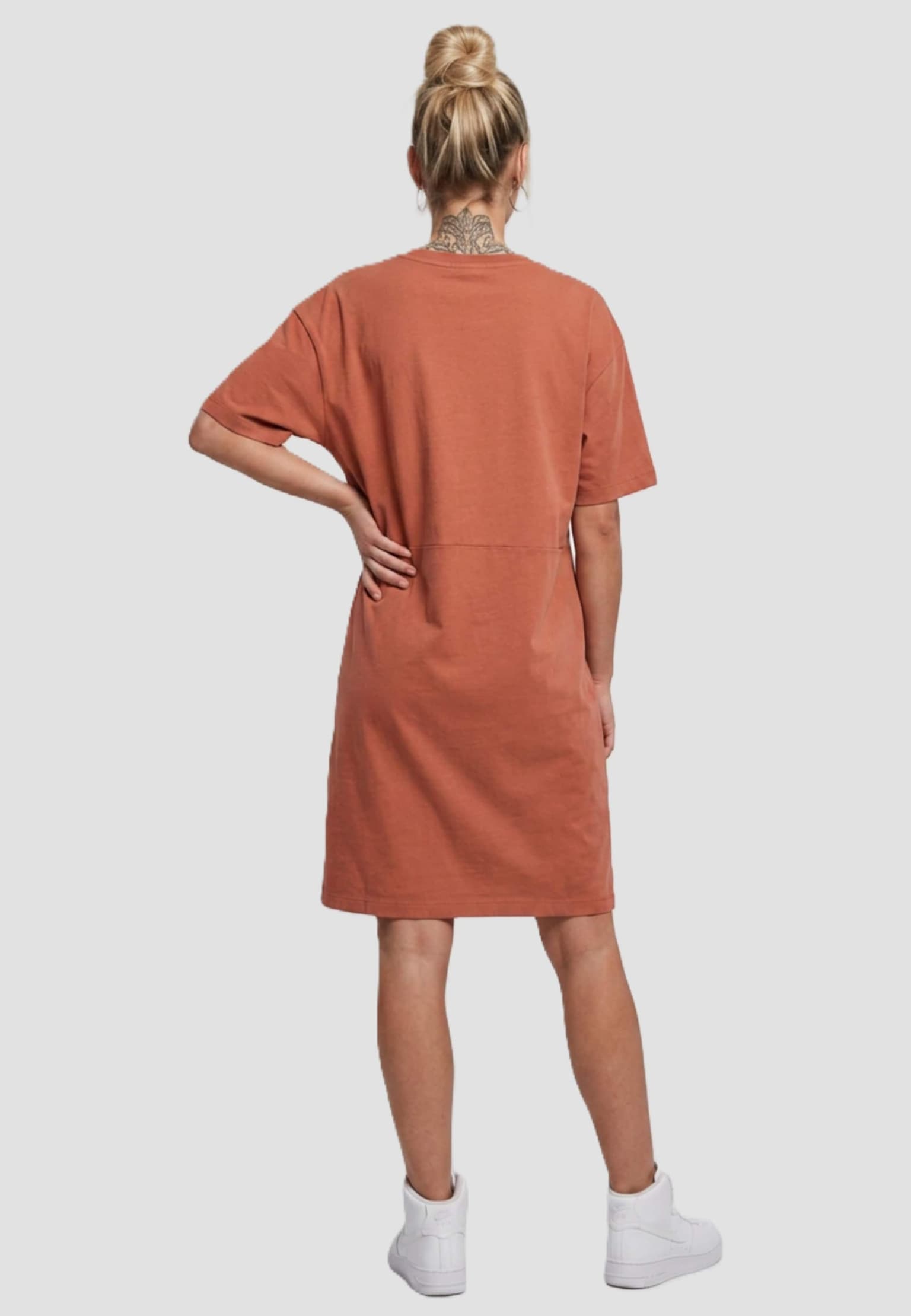Urban Classics Ladies Essentials Oversized Slit Tee Dress – Bild 2