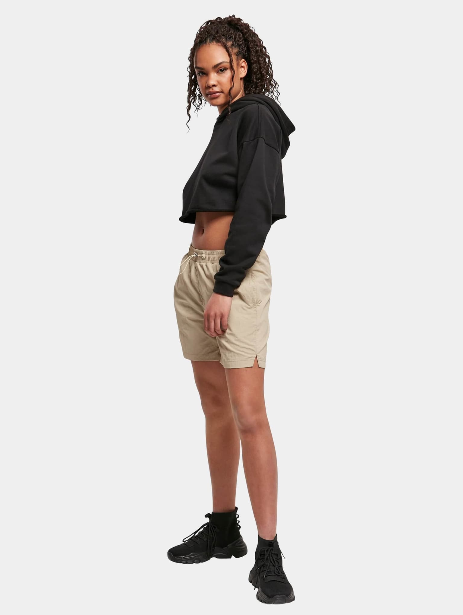 Urban Classics Ladies Crinkle Nylon Short – Bild 4