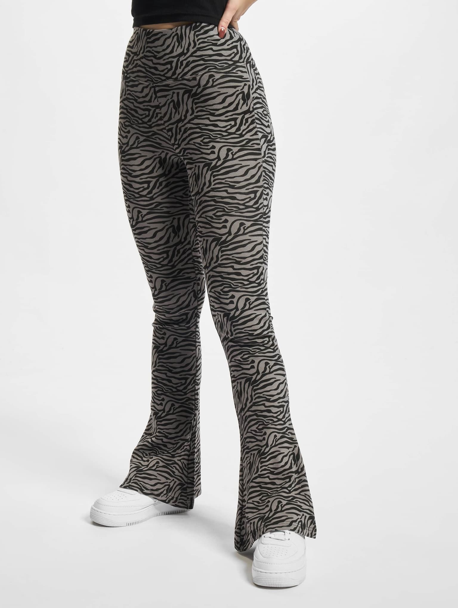 Urban Classics Ladies High Waist Zebra Boot Cut Leggings – Bild 3