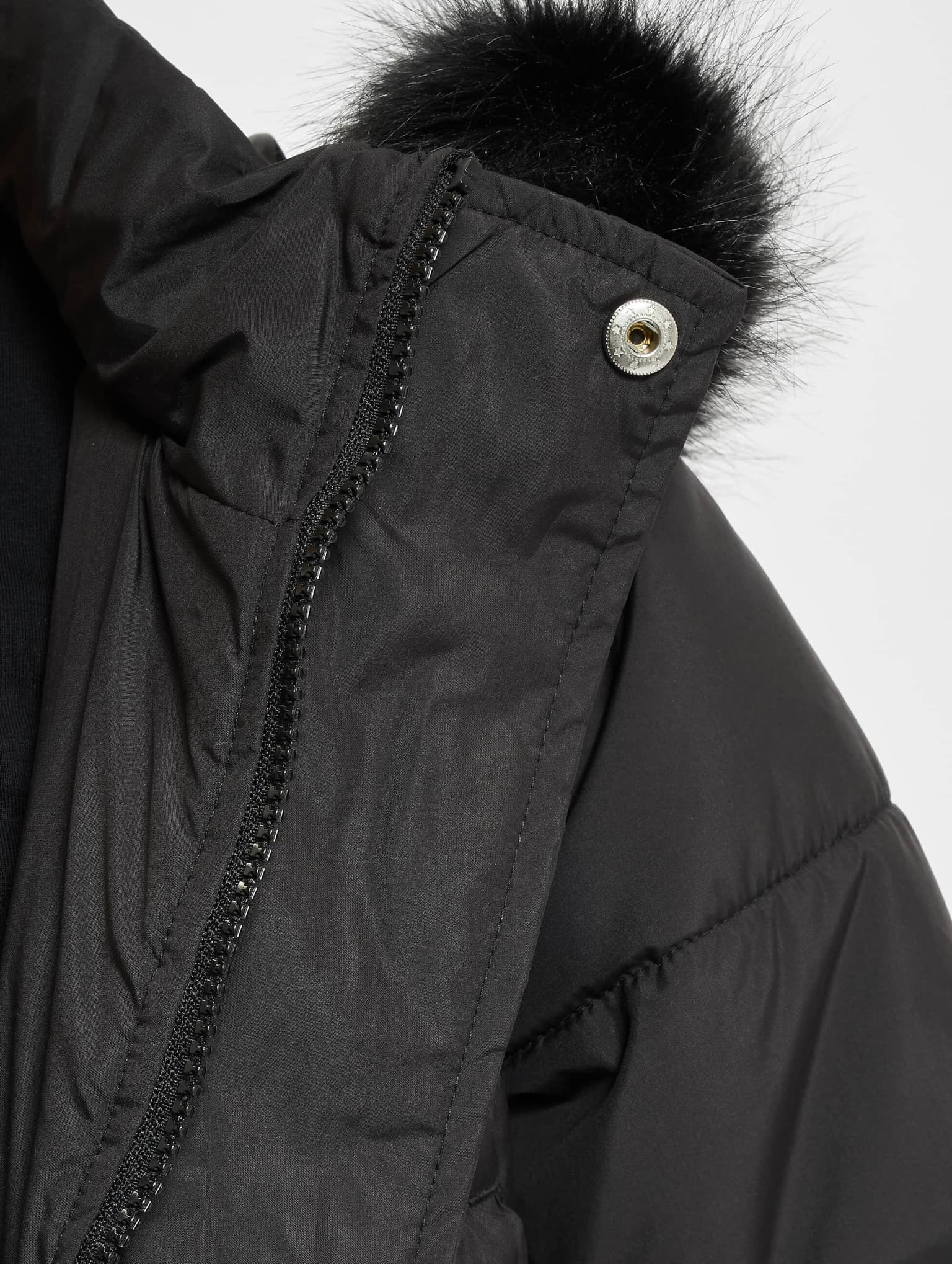 Urban Classics Ladies Oversize Faux Fur Puffer Coat – Bild 4