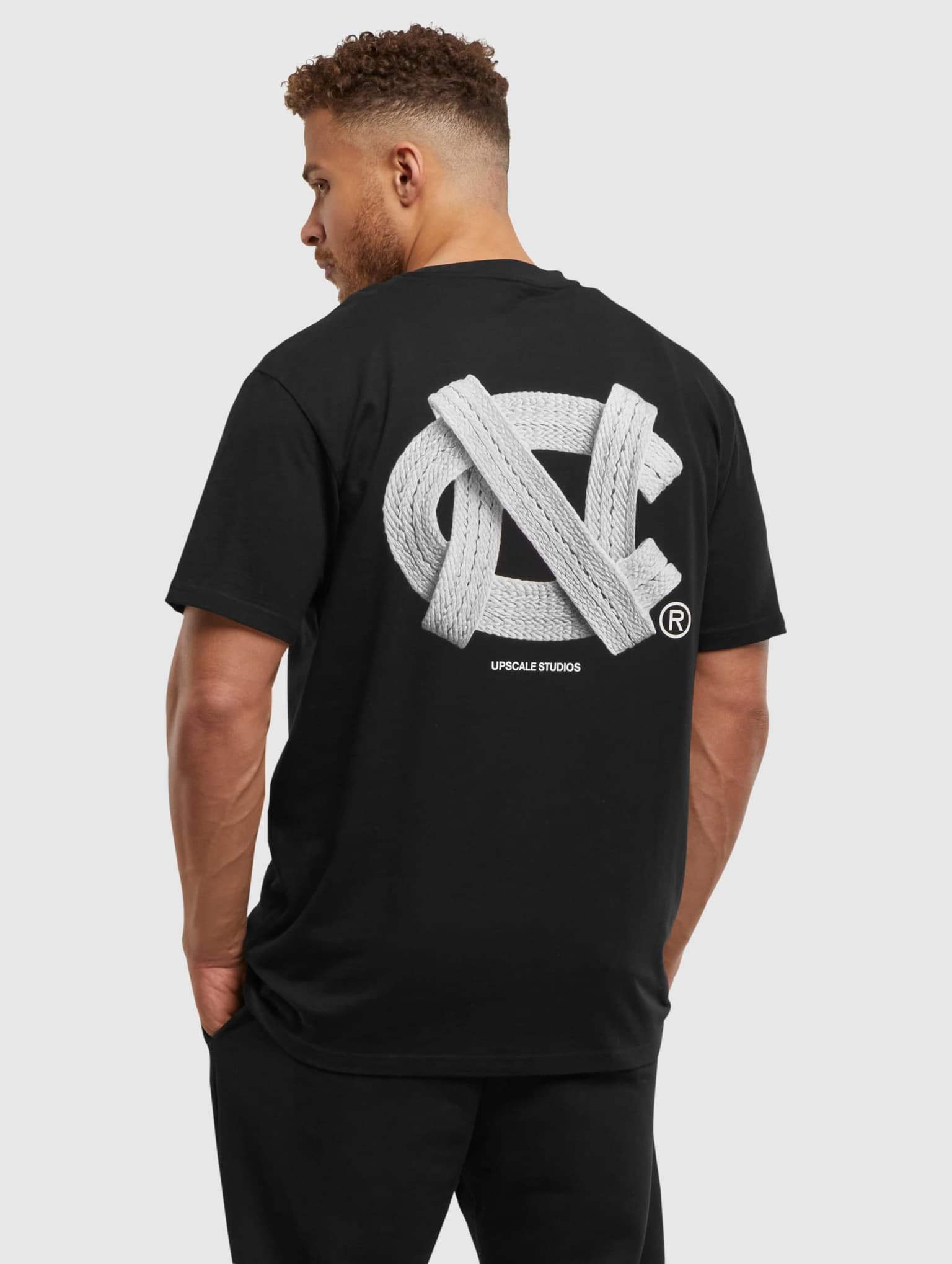 Mister Tee Upscale North Carolina Laces Logo Oversize – Bild 2