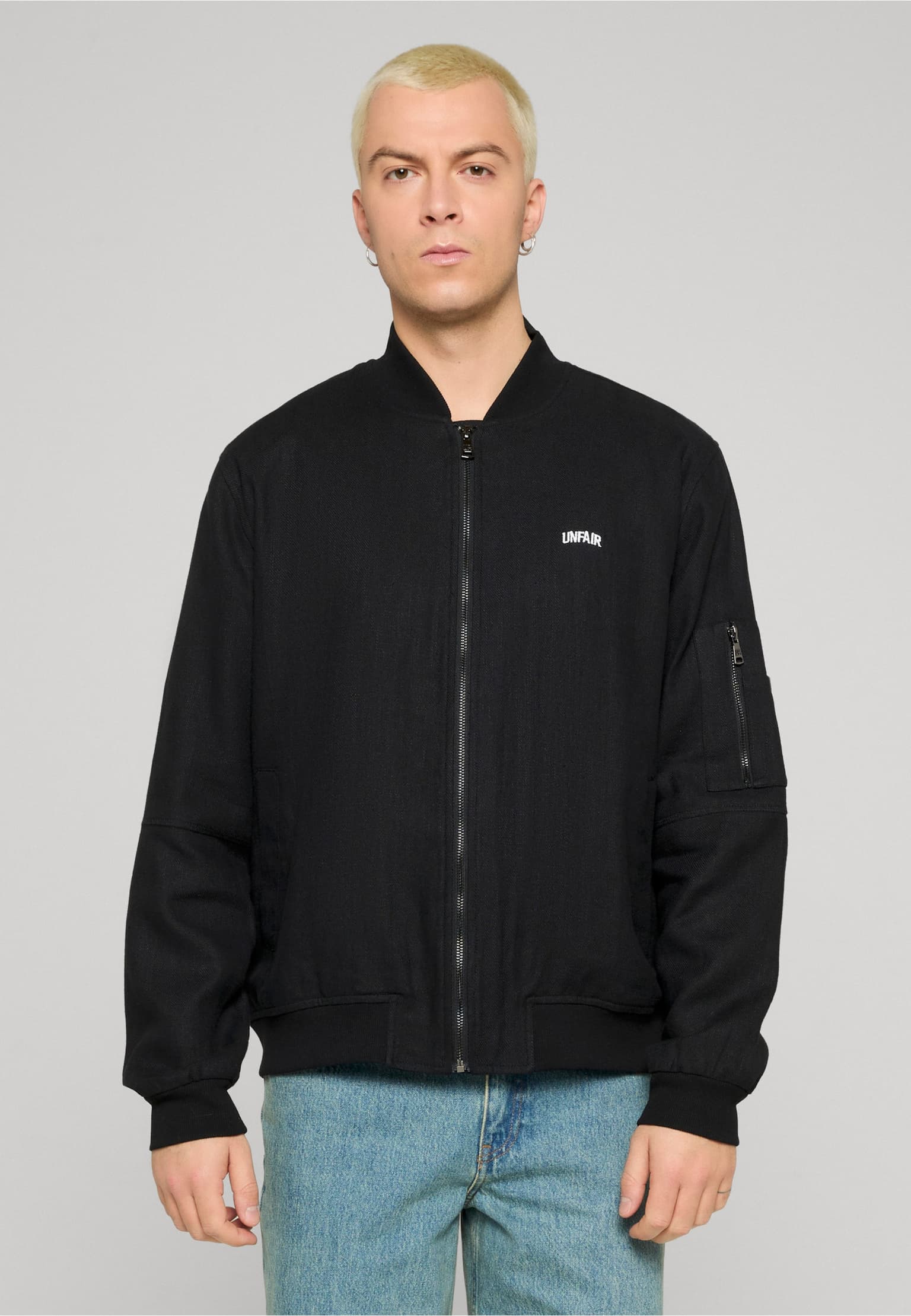 UNFAIR ATHLETICS Curved Linen Bomber