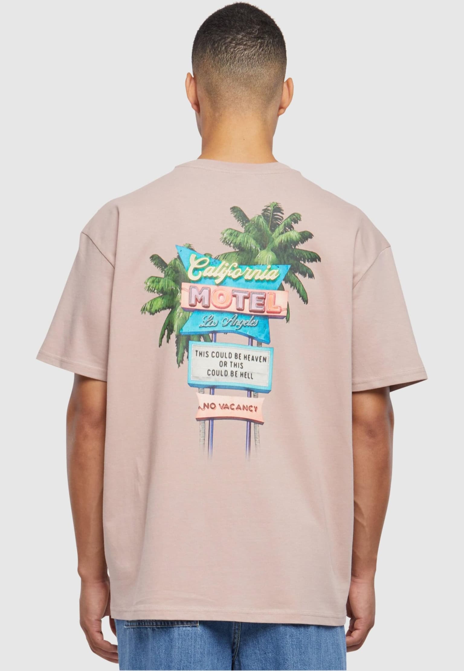 Mister Tee Upscale California Motel Oversize