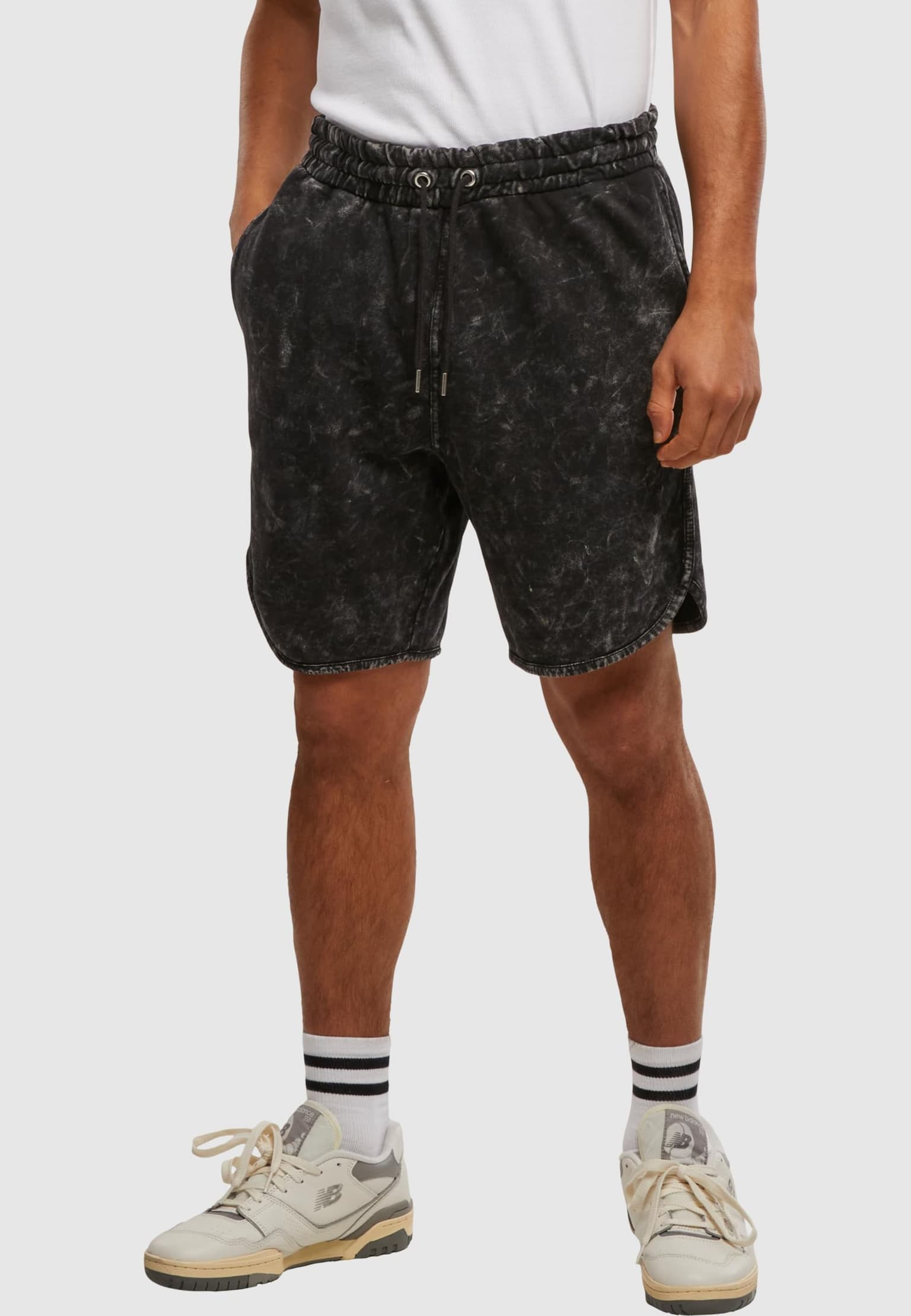 Urban Classics Washed Piped Short