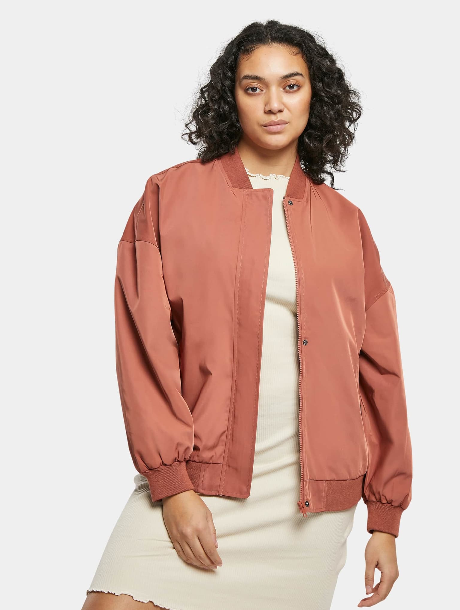 Urban Classics Ladies Essentials Oversized Light Bomber Jacket