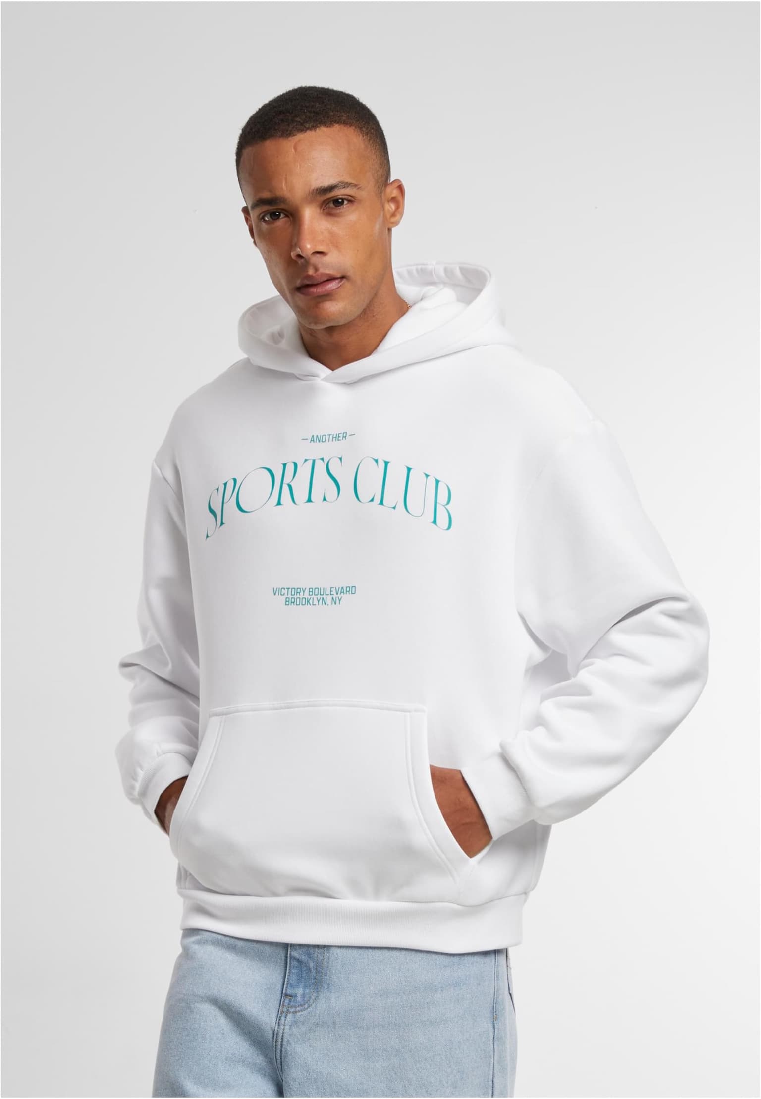 Mister Tee Upscale Another Sports Club Fluffy Hoody