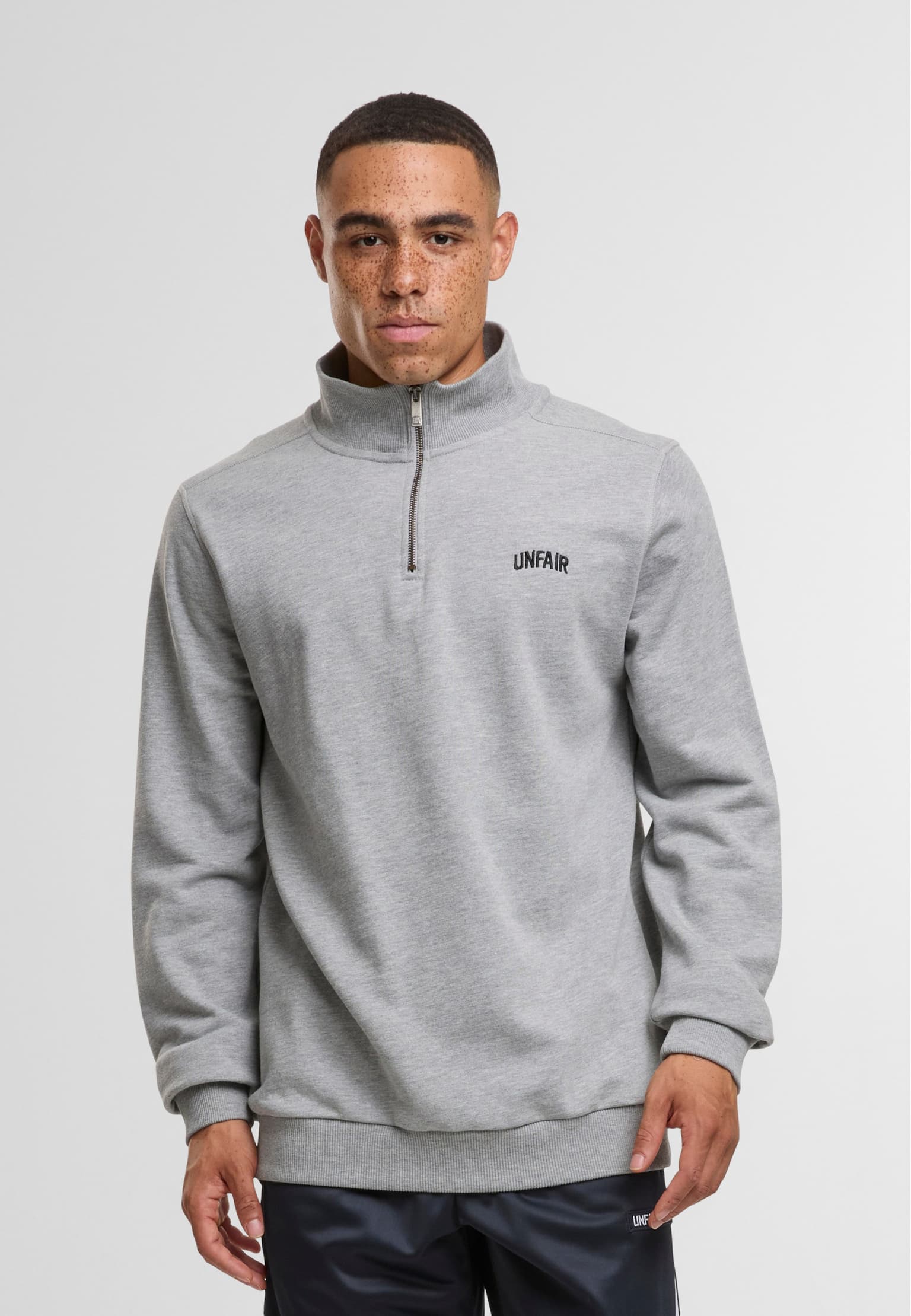 UNFAIR ATHLETICS Curved Halfzip Sweatshirt